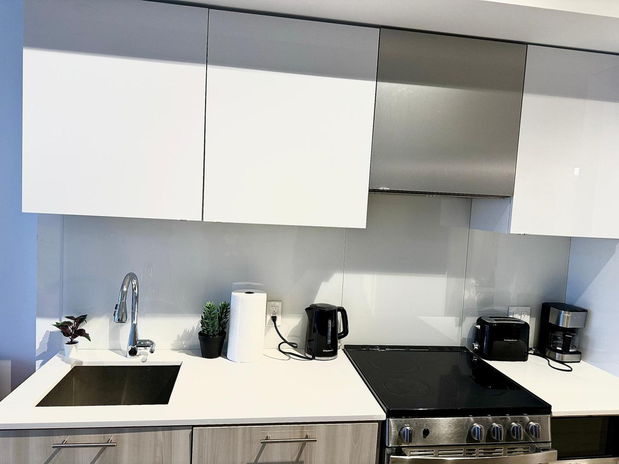 Elegant Condo Near Eaton Centre Mall Торонто Екстер'єр фото